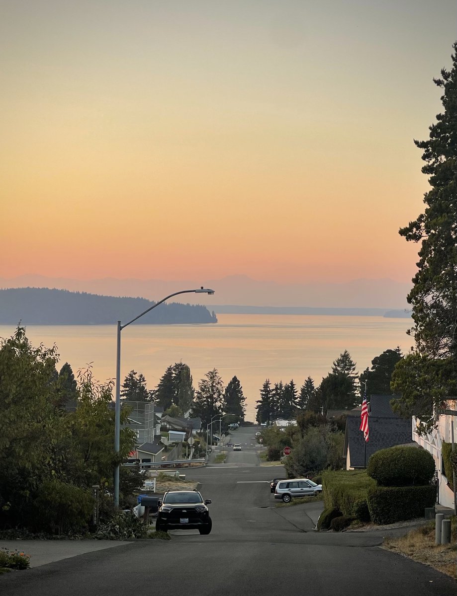 Walks in Steilacoom never disappoint. I’d also like to note that I’m fine with keeping this sunny, mid-70s weather here year-round