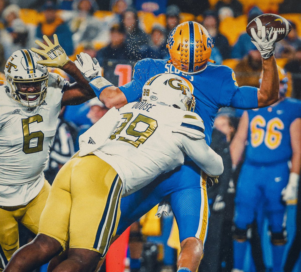 CFBKings's tweet photo. Georgia Tech (fired their coach and athletic director this week) just beat #24 Pitt 26-21 on the road. https://t.co/iDEZe55VZg