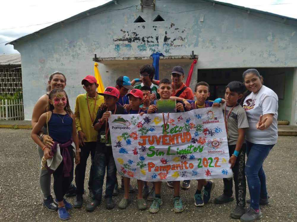 GreySuarezU's tweet photo. #01DEOCT La juventud del Municipio Pampanito realiza el 1er reto de juventud sin límites Pampanito 2022, gracias al apoyo y participación del Alcalde Lcdo. @LeonelRuiz2022 @MsvPampanito @GUARDIADLPUEBLO @PCivil_Ve
@ZonaEduTrujillo @8Pampanito @NicolasMaduro @MervinMaldonad0 https://t.co/cyWIAdYdEJ