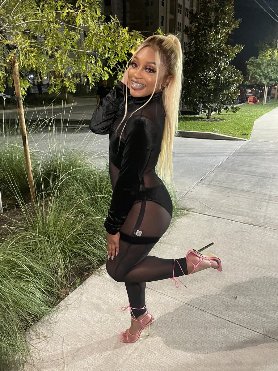 Jaliyahshanquel's tweet photo. 21, 21🖤 https://t.co/gOxz6ImCzV