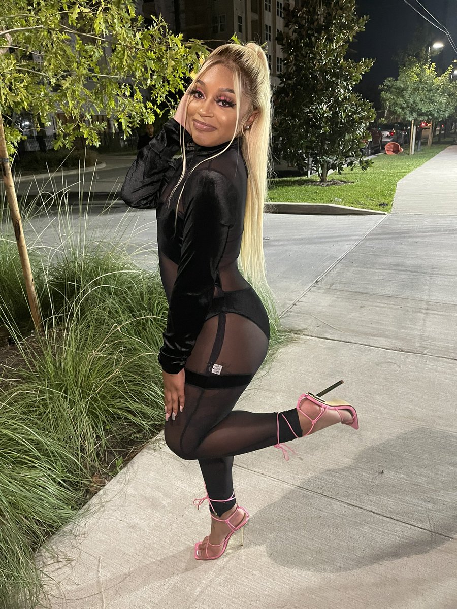 Jaliyahshanquel's tweet photo. 21, 21🖤 https://t.co/gOxz6ImCzV