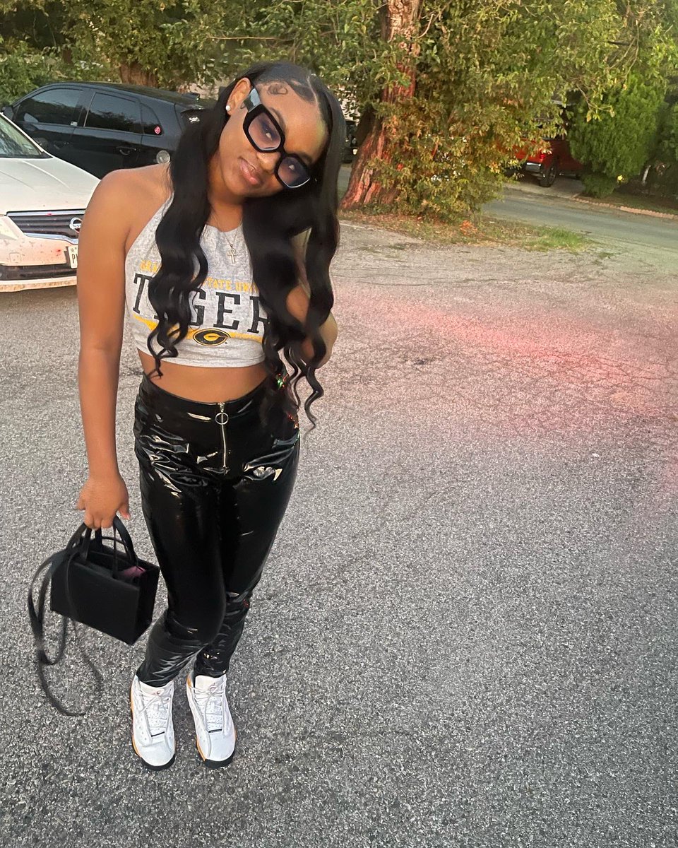 jadadiorx's tweet photo. pretty girls go to grambling 💕 #GramFam #gram25 https://t.co/1f6Siikxxw