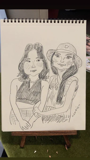 me n my bestie got drawn by my fav artist Seo Kim (instantdoodles on IG) at heavy manners comics fair today ! Loved seeing lots of mutuals and friends ! this library has a great selection of art books, comics and fanzines so check it out if you're in LA ! 