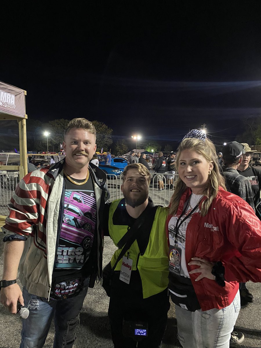 VishAHuls's tweet photo. Thank you! @HarrisLue and @margeybutts for an amazing @Holley_News Ford Fest Retro Meet VI! https://t.co/EU5S3aZfdz
