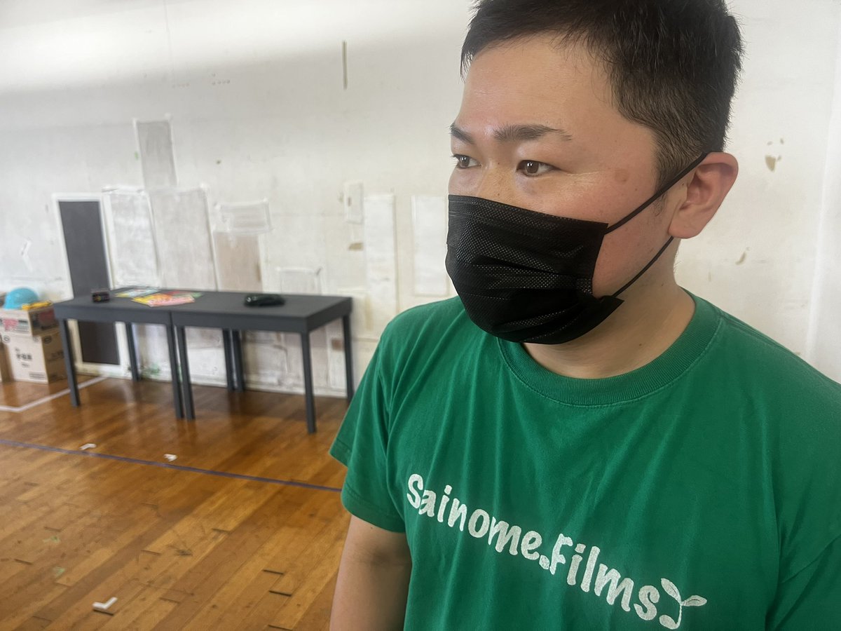 Ryuta_Yoshikawa's tweet photo. 本日は稽古最終日です。
最後の稽古着はSainome.Films.Tシャツ。

是非、#飯泉博道 の本気のお芝居を観に来て下さい。

https://t.co/mA6mLdqAWZ https://t.co/9tsACHuf8R