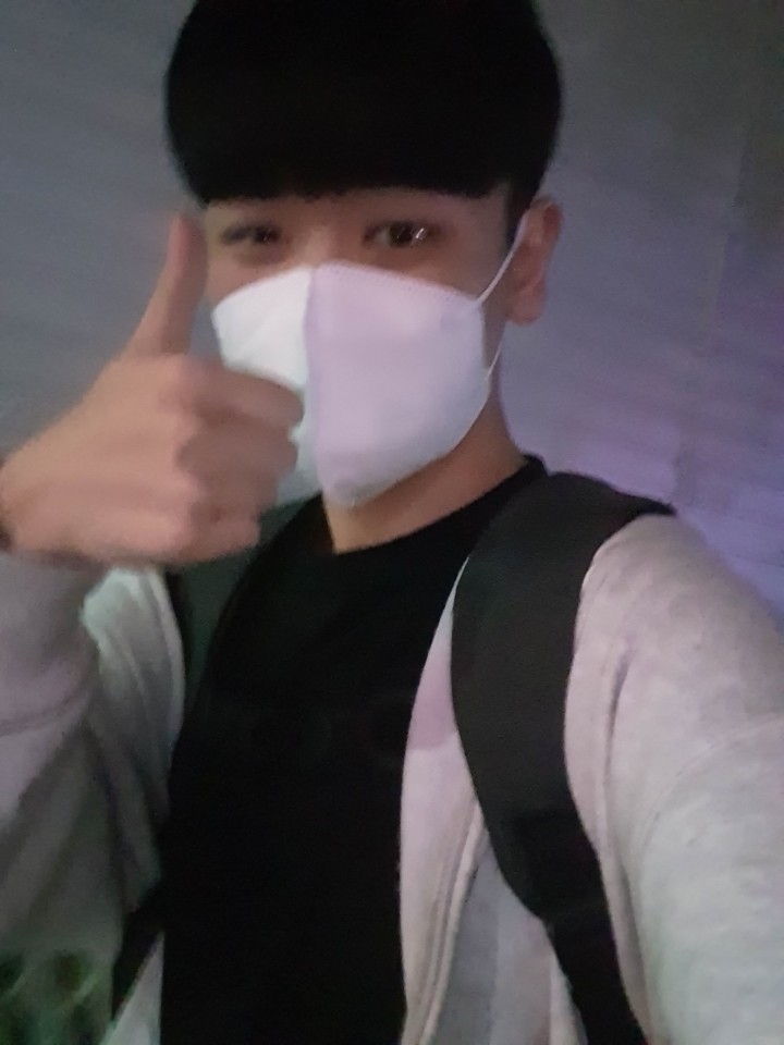 simcm9601's tweet photo. 따봉 https://t.co/A7pZnxMelI