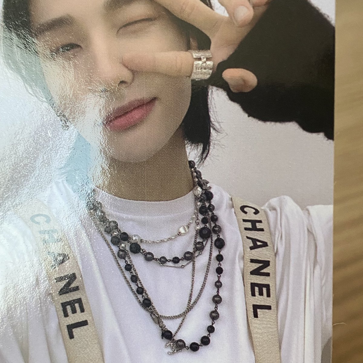 renew0304's tweet photo. 샤넬현진 양도합니당!! 빛에 비춰야 보이는 작은 하자 있어용 인증가능하고 ‼️운미포 1.1 ‼️에 양도합니당 디엠주세용

스키즈 현진 황현진 샤넬현진 소리꾼 필릭스 이용복 포카 양도 교환 https://t.co/DLbXbMXuFp