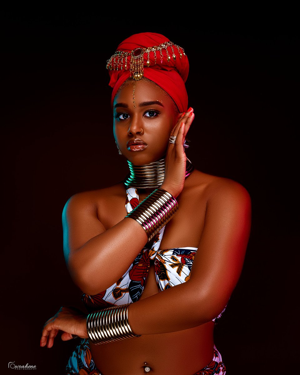 OwoahenePhotog2's tweet photo. Beauty and Great African Culture.
#chicagophotographers #tweetphoto #tweetme #ChicagoIL #chicago #chicagophotography #photo #Photo_Folio #photography #photographer #Photoshop #photoctober #PhotographyIsArt #PhotoChallenge2022October #PHOTOBOOK https://t.co/5Us0Hx3kls