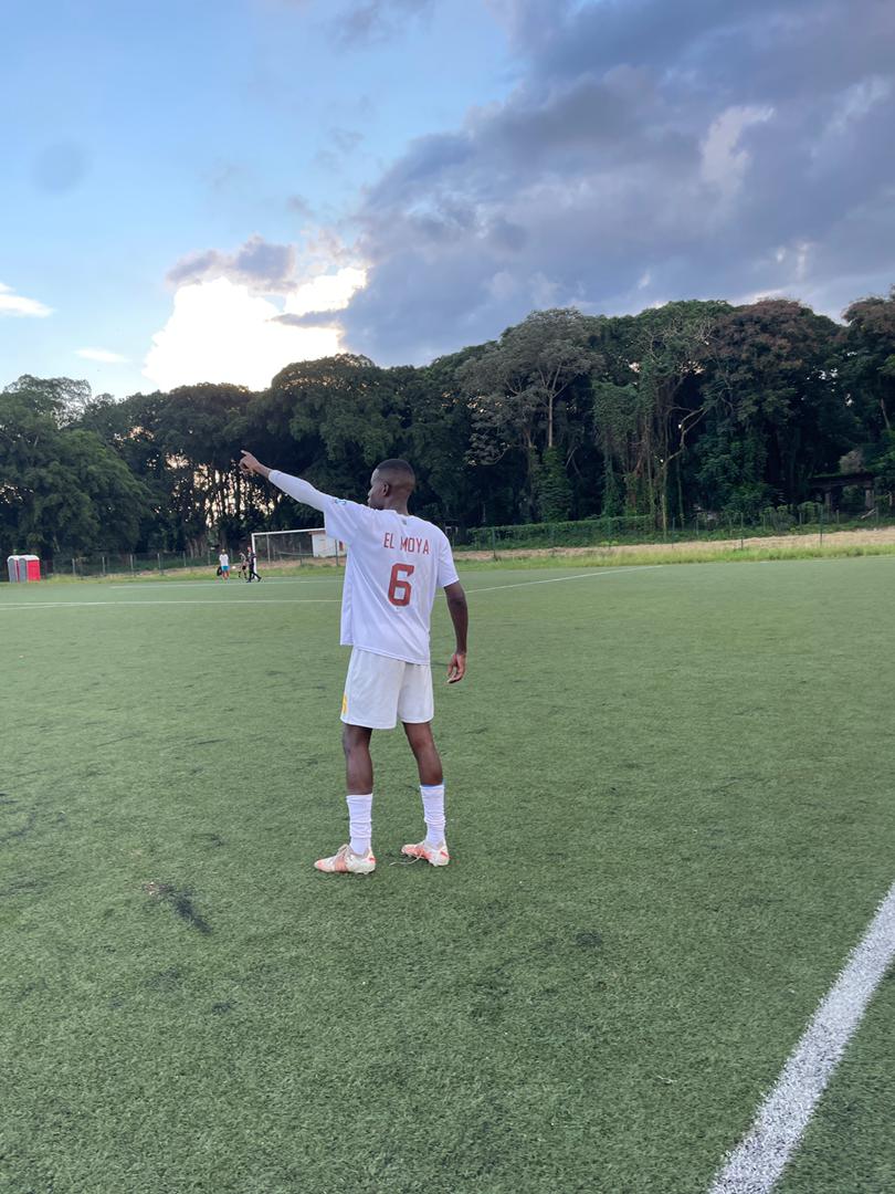 uh_futbol's tweet photo. Hoy cumple años el líder principal de este proyecto, el que más corazón le pone, el que nos guía por el camino de la unidad.
Felicidades @6Escanor, el #TeamUh tendría 30 jugadores mejores que tú, pero nunca un mejor capitán... 6️⃣💚❤️ https://t.co/D05fWn7cNa