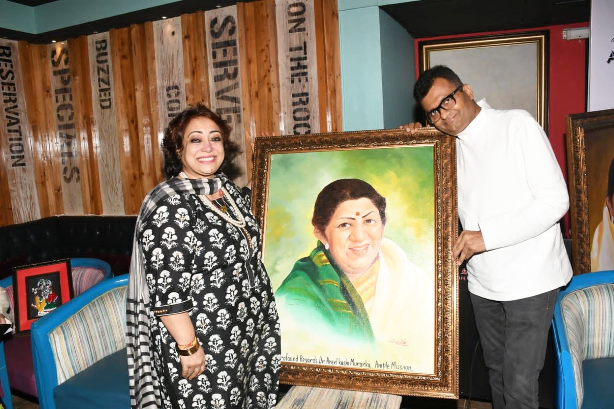 AneelMurarka's tweet photo. Pleasure it was to organise 93rd #BirthdayCelebration of our beloved Lata with a song एक तेरी आवाज़ on #LataMangeshkar ji was released 

Sung by Arati ji Mukherjee, Anuradha ji Paudwal, Sadhna ji Sargam, Anupama ji Deshpande &amp; Sshoma ji who sang and also composed it. Like &amp; Share https://t.co/3Pe9z1koro