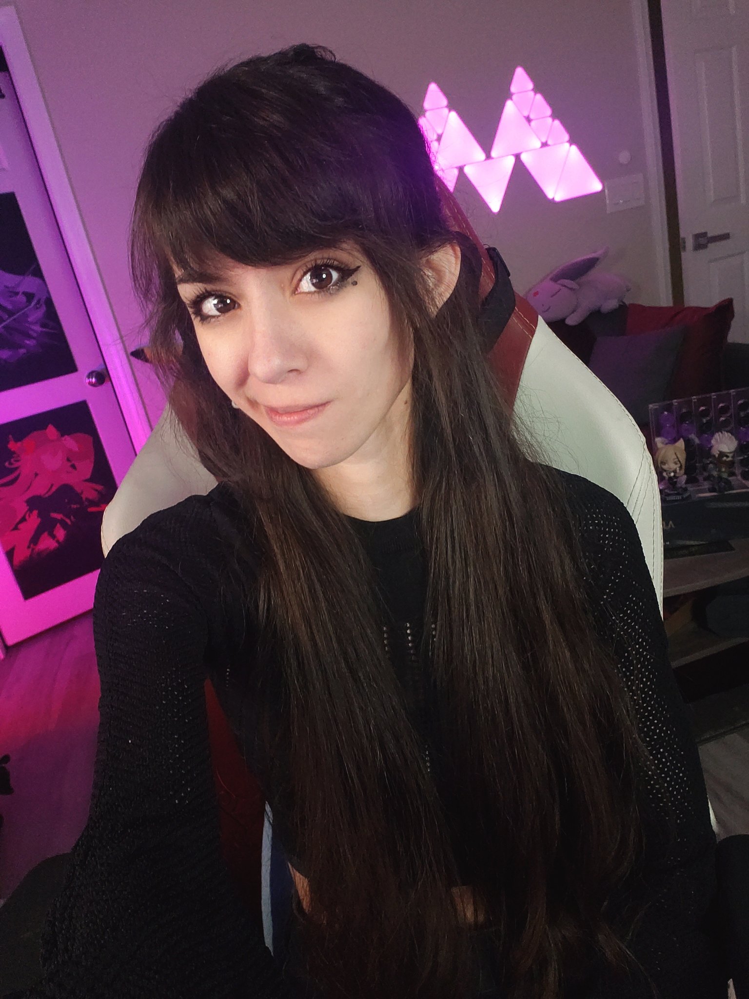 Mary Maybe on Twitter "I look like I got elf ears. 🧝‍♀️ https //t.co