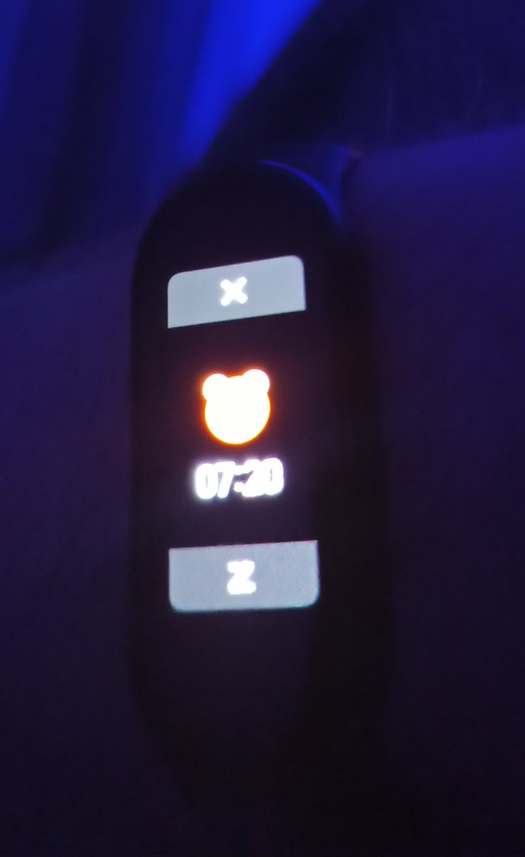 soloveymedia's tweet photo. Не добрий ранок 😠
Користувачі #miband5 #xiaomiMiBand що це за кнопка-zалупка ??? Цю хуйню можна виправити чи прийдеться викинути браслет? Хто із таким стикався ?
А поки ви будете радити, я піду помию руки 🧼🫧🚿 https://t.co/BuV7uadimD
