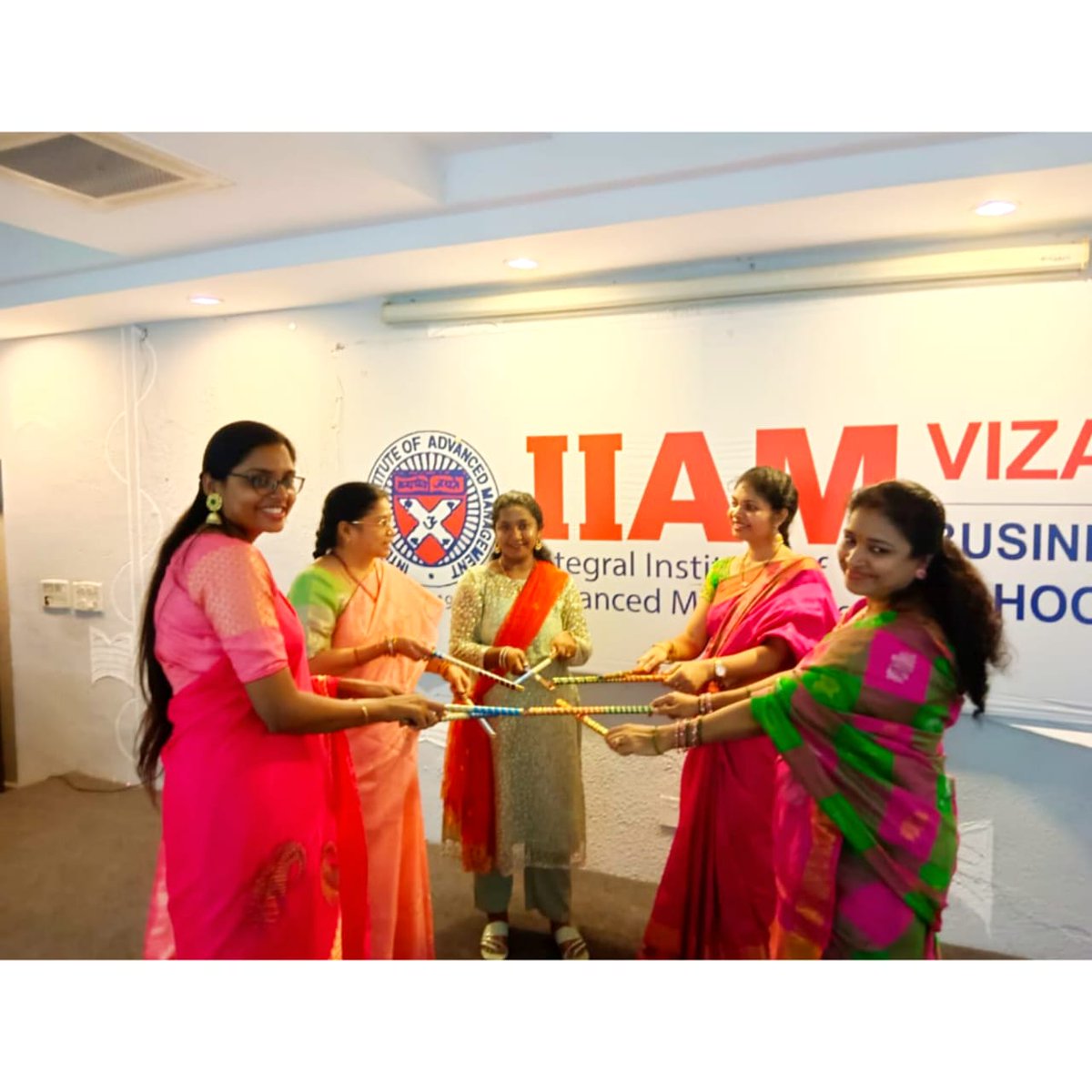 iiamvizag1's tweet photo. IIAM cannot keep calm, as the dandiya season is on💫
Dandiya celebrations at IIAM campus.
HAPPY AND JOYOUS NAVRATRI TO YOU ALL!!!
#dandiya #dandiyacelebration #cannotkeepcalm #navratri #shubhnavratri #happynavratri https://t.co/GKWZJoyVEf