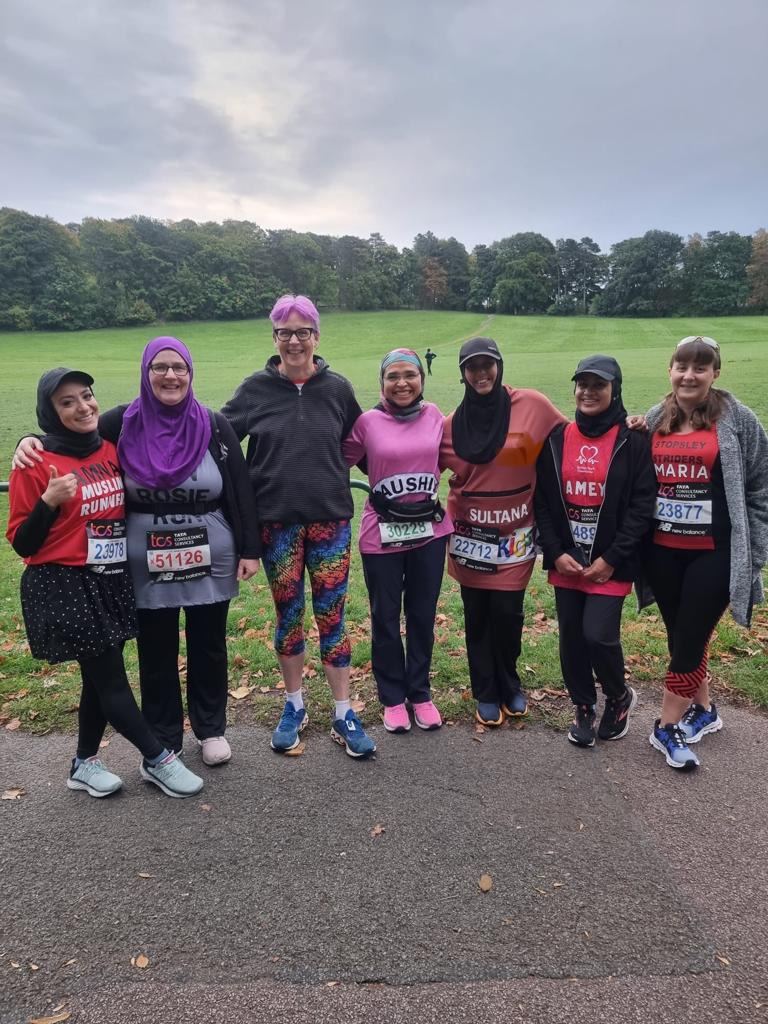 RevoLUTiON ladies en route to the London Marathon 
#WeRunTogether 
#londonmarathon2022 
#muslimrunners