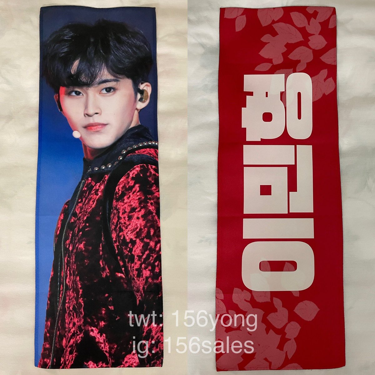156yong's tweet photo. usa wts / nct taeyong and mark fabric cheering slogans

$18 usd each (shipping not included or can pick up at the 127 concert in LA on oct. 6)

mint condition, never used &amp; includes misc freebies!! pls dm to buy :] https://t.co/Uz4c1vv8VE