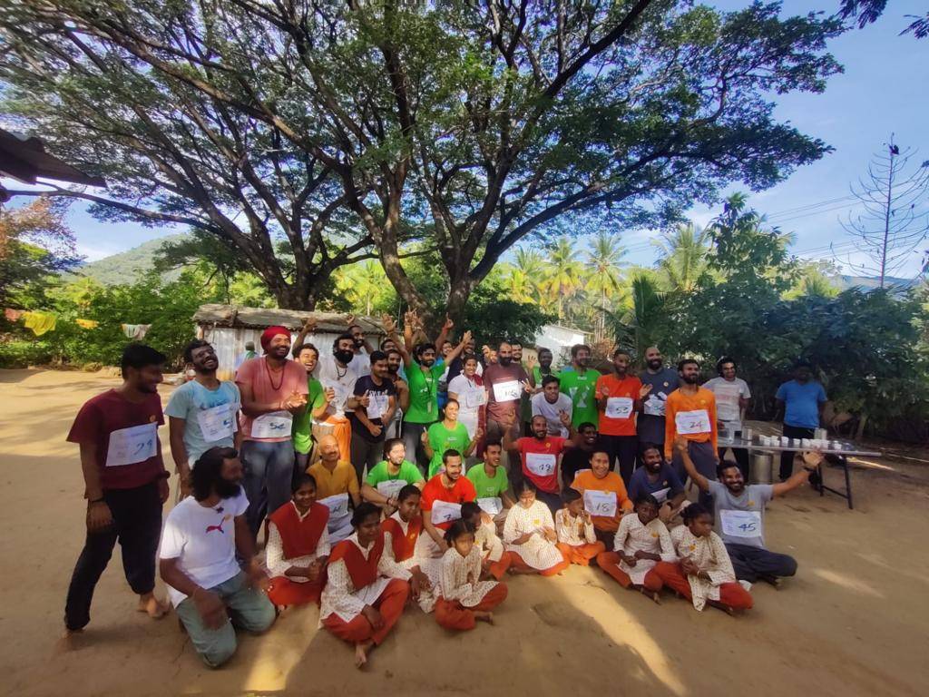 daanutsav's tweet photo. India Generosity Run gets off to an exciting start to #DaanUtsav in different parts of India! 100+ Isha Vidya volunteers ran this morning!
#Daanutsav #bangalore #IndiaGenerosityRun #GivingTuesday #GivingTuesdayIndia https://t.co/5FMutIV0Rv