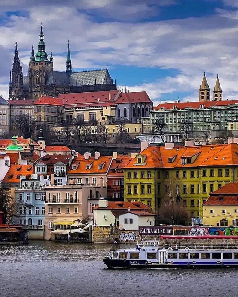 Beautiful #Prague, #Czech Republic 🇨🇿 - 📸 Photo © by instagram.com/sputnik_turista 🙌 Follow 👉 instagram.com/amazing__europe