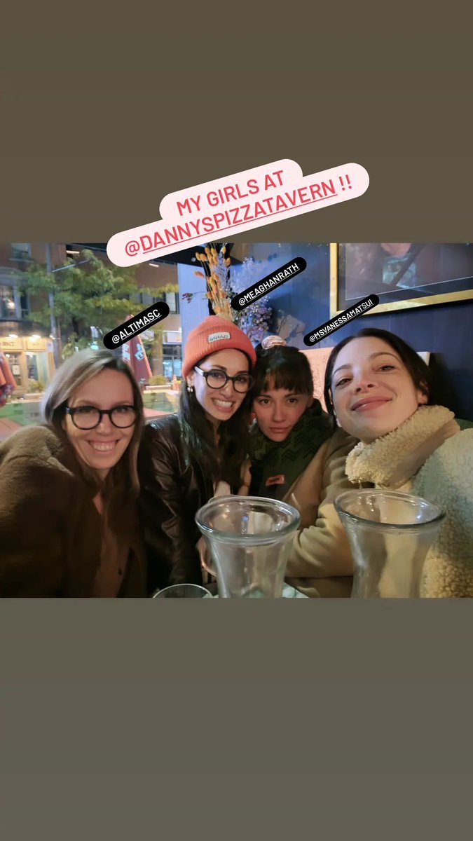 TMI_Uruguay's tweet photo. #FunWithFriends and fam...
@AnnaBananaHops @RealDanBarna @altimasc @MeaghanRath @VanessaMatsui #DannysPizzaTavern
#ShadowFam #GhostBFF #ArrowFam #TheExpanse #TinCanMovie #Underpaint https://t.co/DzYrKBJvte
