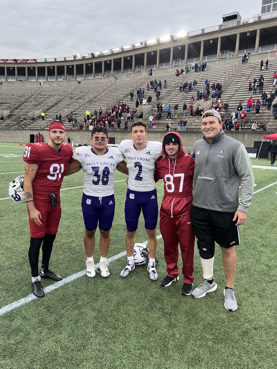 Always great to see our guys balling out at the next level, even better to see the #brotherhood postgame! Good job fellas! @sebastientasko @FrankieMonte5 @tspence29 @gavinsharkey5 @PatMcMurtrie_64 @HarvardFootball @HCrossFB #SJRFOOTBALL #VIRFidelis