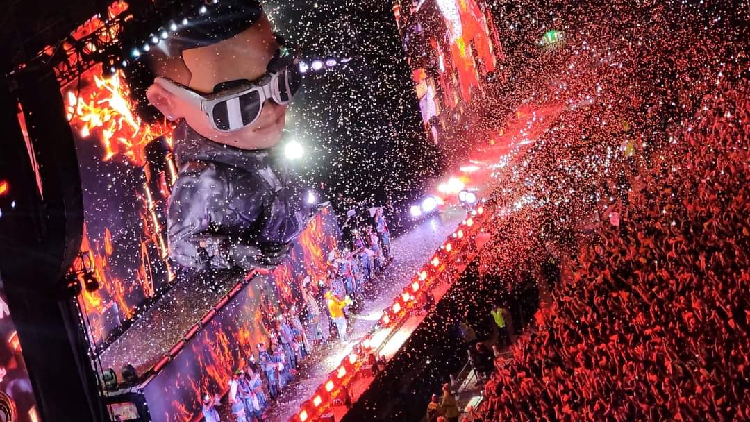 Matii3607's tweet photo. De corazón lamento la gente que se perdió y se va a perder de esto... El show de daddy yankee fue lo mejor que me pasó en mucho tiempo https://t.co/mrgaCHpuug