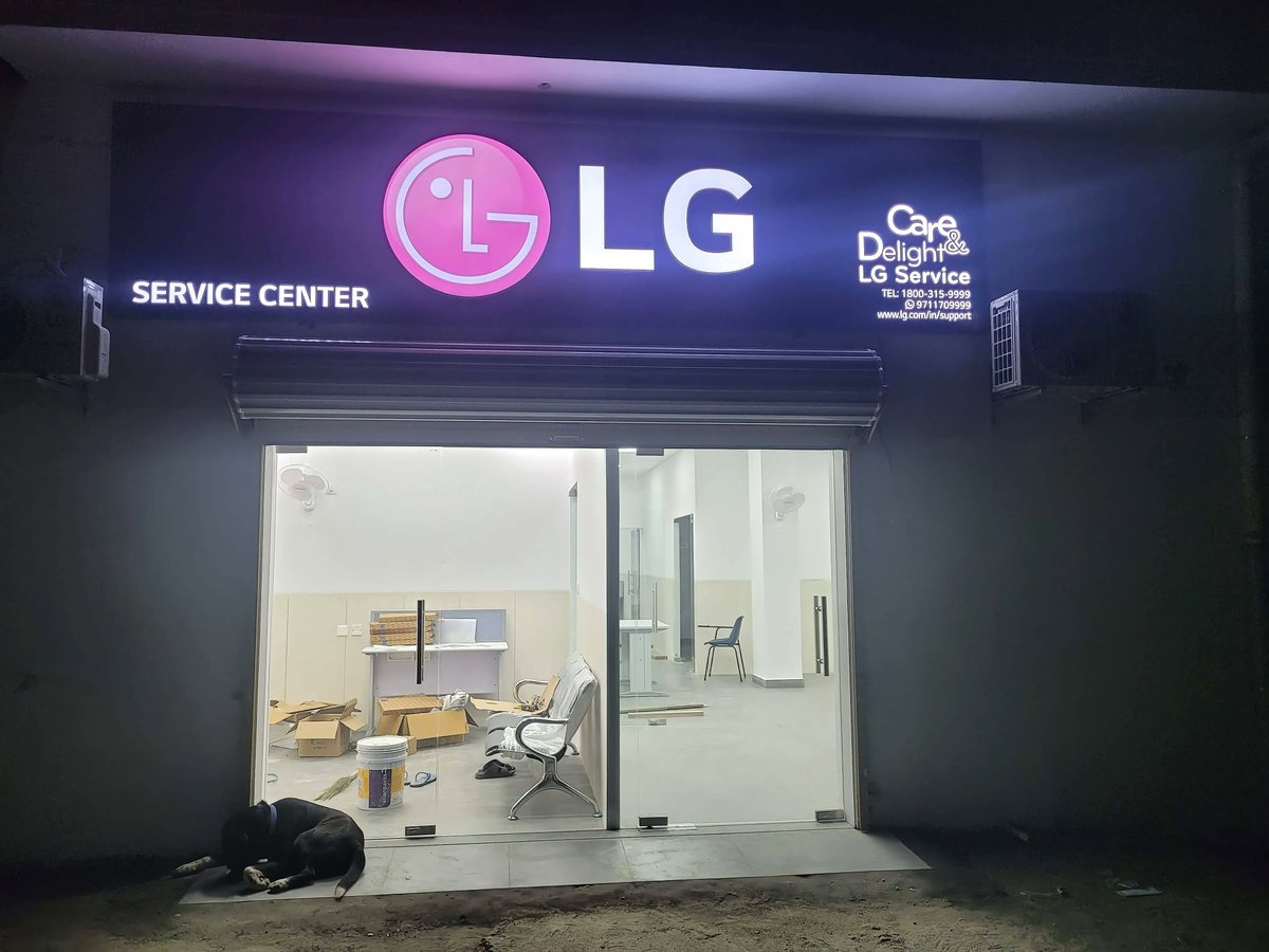 smartsolghy's tweet photo. Work Completion in association with LG
#SmartSolutions #GlassFittings #AutomaticSlidingDoors #Interior #Designer #LG #Best #Partition #OzoneHardware #Ozone #Locks #Railing #DesignerGlass #Glass #PatchFittings #Windows #Aluminium #Taiton #TaitonHardware #Hafele https://t.co/LPjYWwNZfB