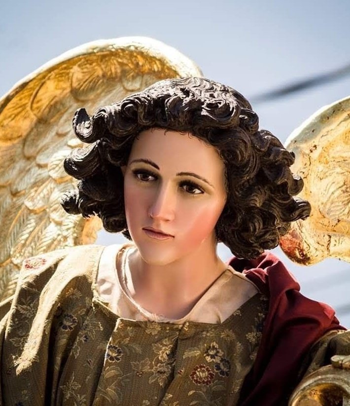 A_Paz_de_Cristo's tweet photo. Hoje,02-10-2022, nós celebramos os Santos Anjos da Guarda! Crer no universo angélico é dogma da nossa fé. O mundo tenta subtrair tudo o que a Igreja ensinou sobre eles, promovendo paganização de conceitos e sincretismos da nova era.
Nosso Anjo é um santo que nos guia até o Céu.✝️ https://t.co/oNMhnVT4aO