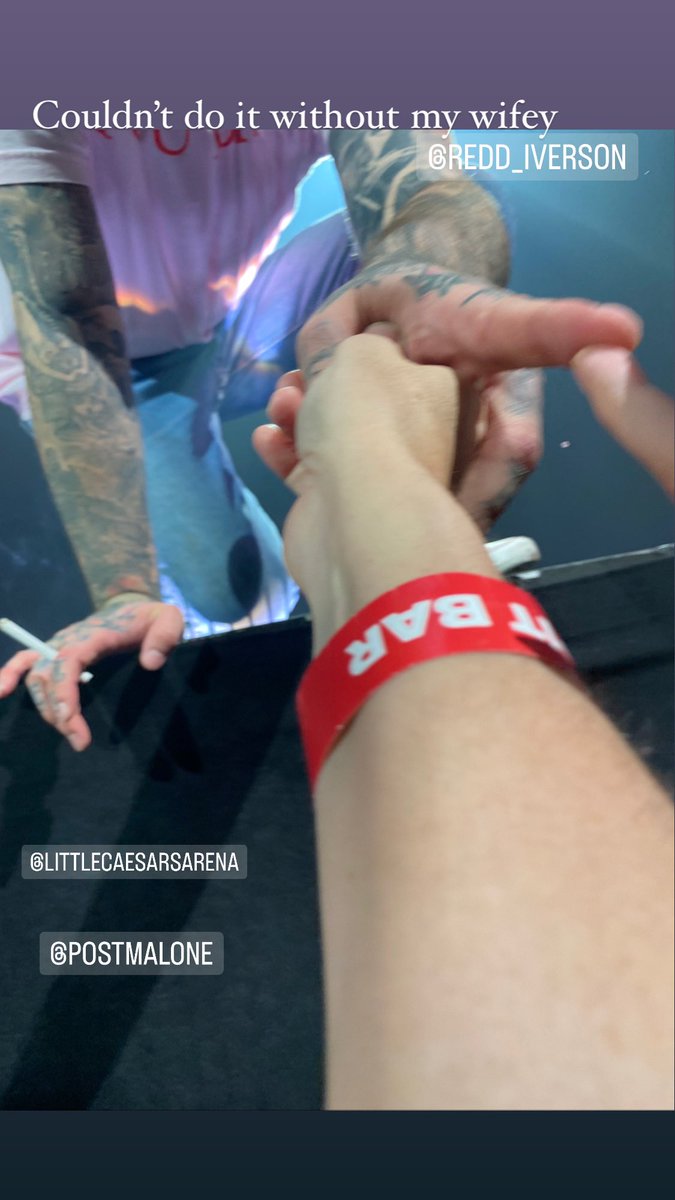 Qbdoobedoo's tweet photo. Hey @PostMalone we love you so much. The show was amazing. You touched me, so I won at life. You looked so happy, and we all felt it with you. Thank you so much😘 #detroit #PostMalone #detroit #TwelveCaratTour #viPERV https://t.co/sI8TND5nfE
