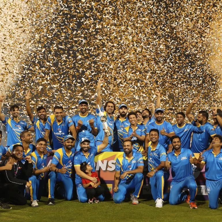 India legends are the Road safety World champions for the 2nd time!
🇮🇳
#indialegends #srilanka #indvssl #roadsafetyworldseries #sachintendulkar #namanojha #yuvrajsingh #cricketuniverse