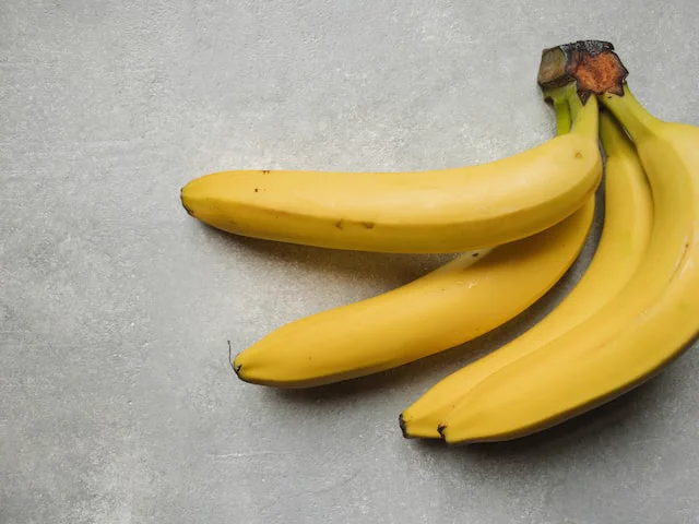 バナナを食べすぎると死ぬ．．．というのは本当みたい‼
