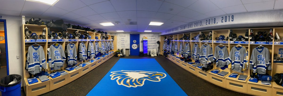 SM D1 defeats rival Orange Lutheran 3-1 in their home opener at GPI to break in the steel grey alternates <a href="/ADHSHL/">ADHSHL</a>.  #wearesm #itsagreatdaytobeaneagle