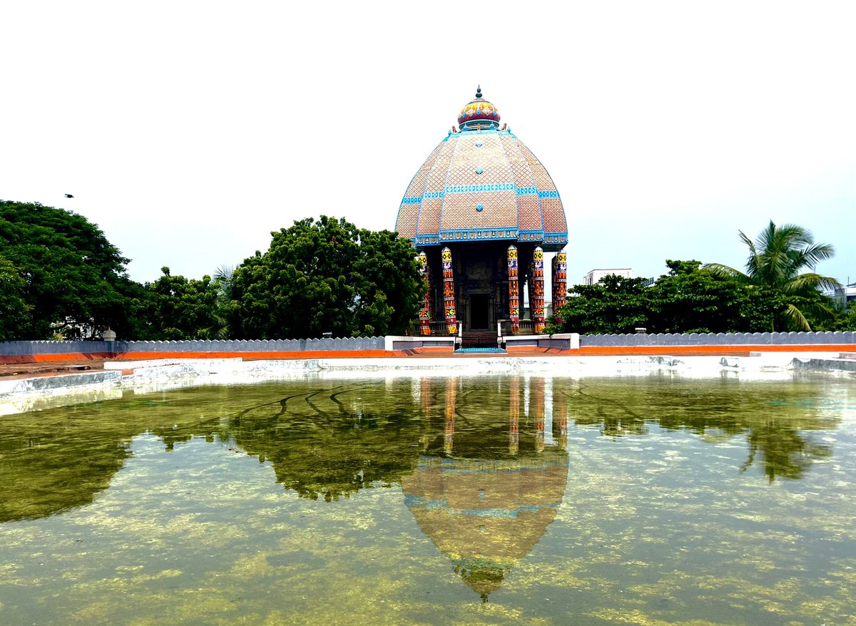 AusCGChennai's tweet photo. Enjoyed a visit to the beautiful grounds of the Valluvar Kottam in #Chennai and leaning more about great Tamil writer and poet Thiruvalluvar. #TamilNadu https://t.co/Edkr1owFVD