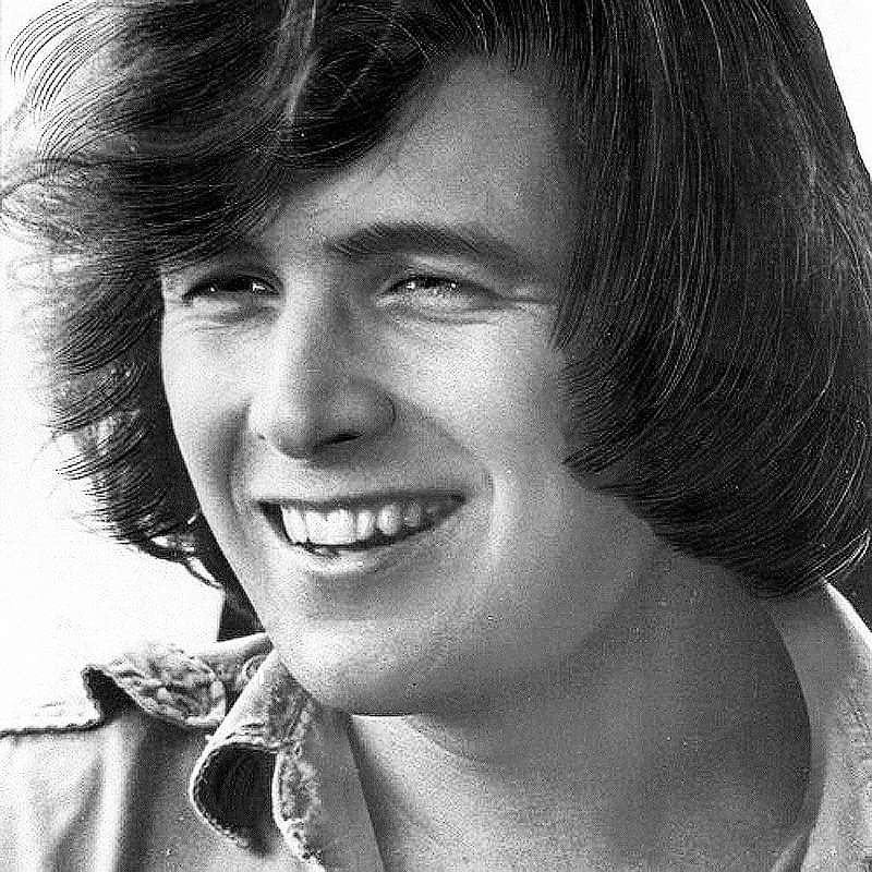 Happy birthday DON MCLEAN!
(October 2, 1945) 