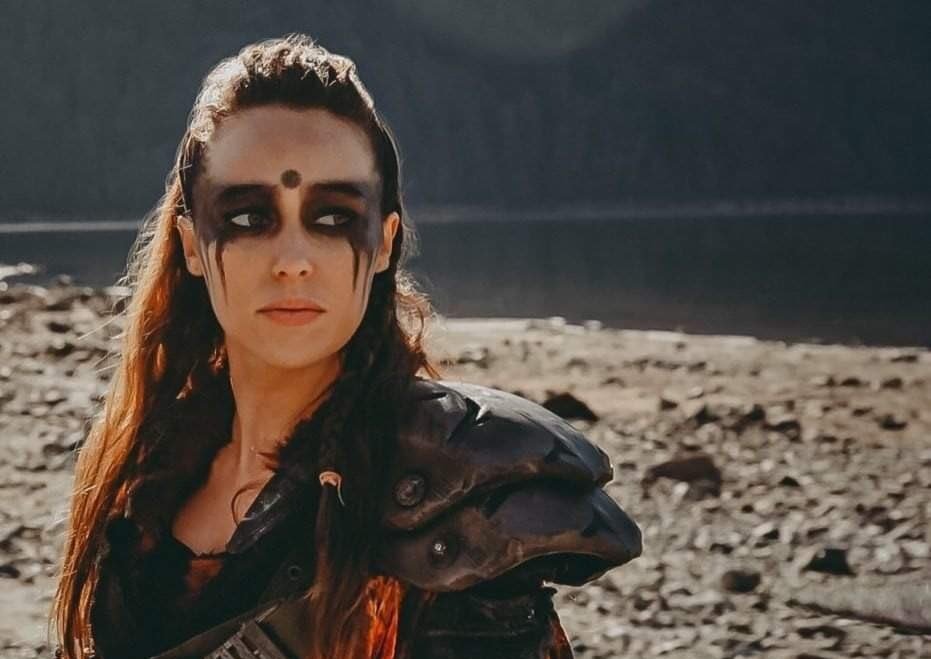 i missed lexa's 2 years anniversary due to personal reasons but i hope i'm not too late to say thank you to alycia <a href="/DebnamCarey/">Alycia Debnam-Carey</a> for coming back to the100 so we could reunite with #lexa's character (tho it wasnt her..) for the last time.
lexa matters 🤍
lexa is immortal 🤍