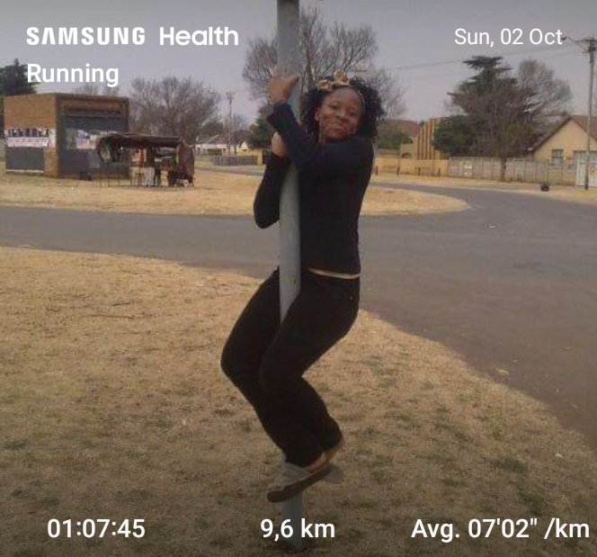 TwanakaNyambose's tweet photo. My legs were not canning to can shame today khona🙄🙄🙄 #RunningWithTumiSole
#RunandBurn Happy Sunday bodali ❤️ https://t.co/yH8ACPSyAL