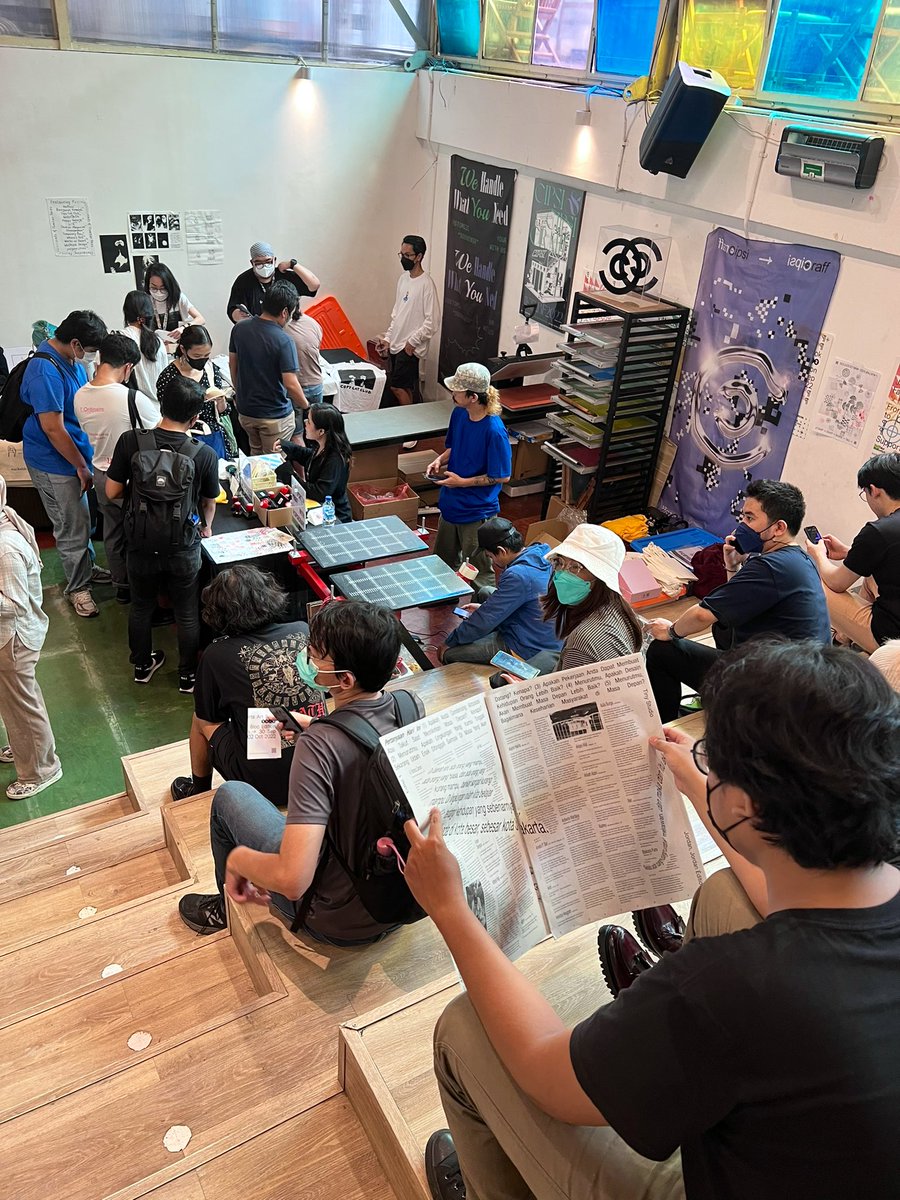 hari terakhirnya @jakartaartbookfair di <a href="/mblocspace/">M Bloc Space</a> dalam rangka <a href="/mblocfest/">mblocfest</a> 2022. Keren2 koleksi indie publisher kita 👍