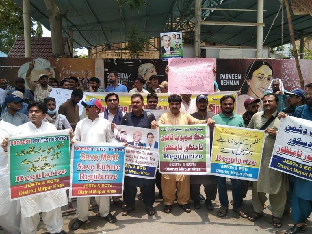 rparas925's tweet photo. #RegularizeJestEctSindh2018
@BBhuttoZardari 
@sardarshah1 
@MuradAliShahPPP
@LiaquatMirani1 https://t.co/bnV9B7jPfw