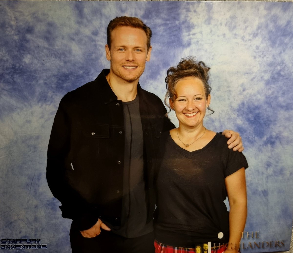 NinaKarg's tweet photo. @TheGFChef21 In Juli i was in Glasgow at the #Highlanders5 🥰 it was no problem to hug the stars 😁😉 so i'm pretty sure that will be the case at #ComicCon as well. Don't be afraid to do what you want to do 💖 https://t.co/sbD1tY3cwY