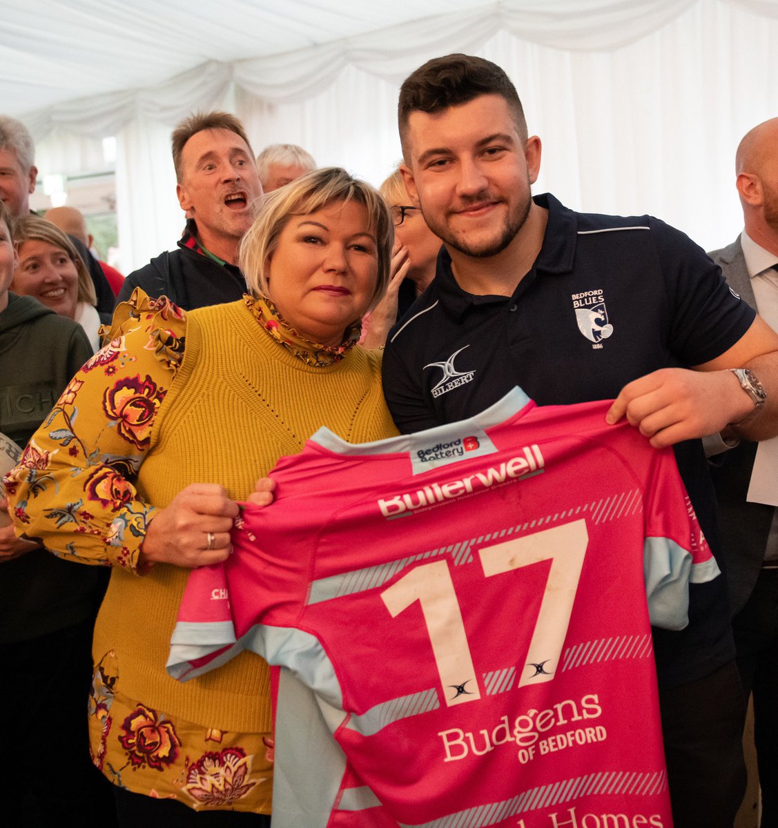 BedfordBluesRFC's tweet photo. 🙌 Huge thank you to everyone who joined us for Ladies Day helping raise money for @macmillancancer 🔥

🙏 Another special day at GR 👊

#BluesFamily #BedfordisBlue https://t.co/CZ9FN3xTEI