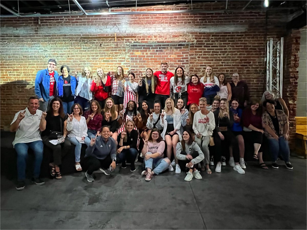 yote_mom's tweet photo. What a great weekend!   The @yote_mom has officially welcomed our new moms in with an amazing weekend filled with bonding and laughter!  We had a great time!  Thanks @SDCoyotes and Vermillion! https://t.co/AEytxS9UeJ