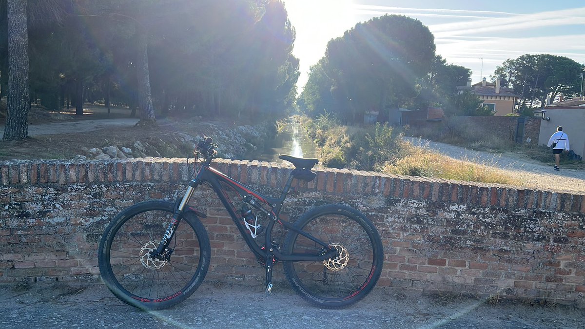 nachors_dev's tweet image. Hoy como cada finde arrancamos el día con un poco de ejercicio. Así la semana empieza mejor. 🚀🚀