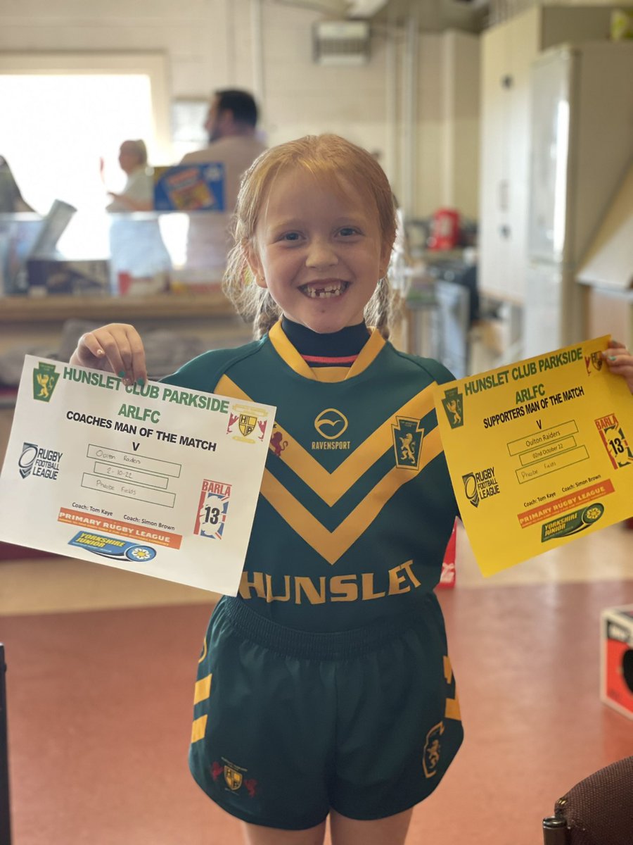 jfieldsy10's tweet photo. She strikes again with her partner in crime!! @Hunsletoldboys @CEO_HunsletClub @HunsletClub can this weekend get any better..think not so proud of you Pheobe! 🔰🔰🔰 https://t.co/UEBIdCYgM1