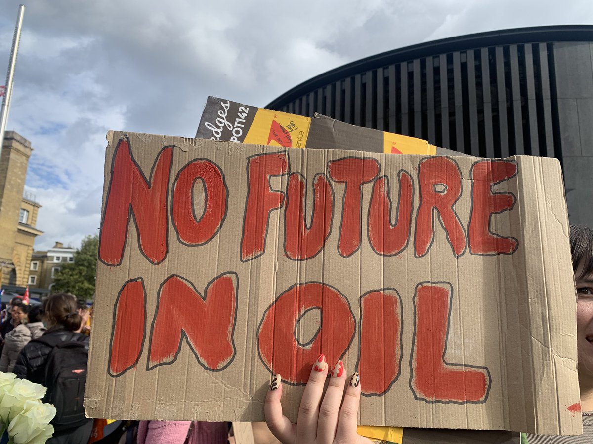 📣“If you’re not pissed off you’re not paying attention”

⚠️ It’s scary  – things are escalating fast’: protesters fill UK streets to highlight #climatecrisis  #costofliving #EnoughIsEnough #ClimateActionNow 🆘 

theguardian.com/world/2022/oct…