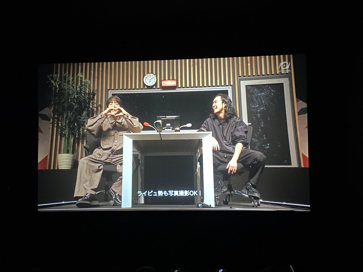 kinassy's tweet photo. creepy nutsのライブビューでもイベント最高だった https://t.co/abtKbHFP0U