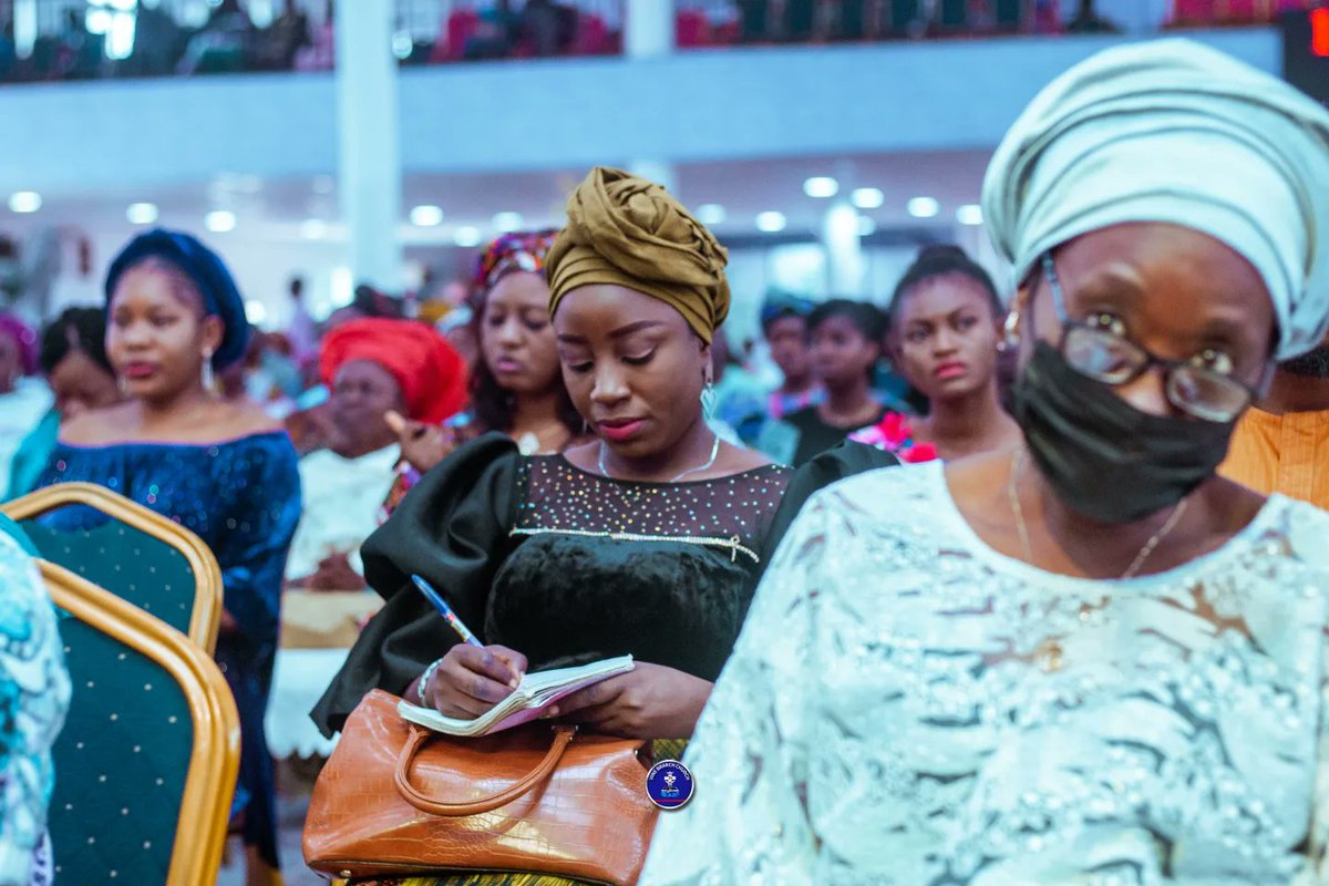 VBCmokola's tweet photo. #Highlights
#RunningToObtain
@pastorladot
#GloriousWorshipService
#VBCMokola
#VineBranchChurch https://t.co/bGpZGY5nGM