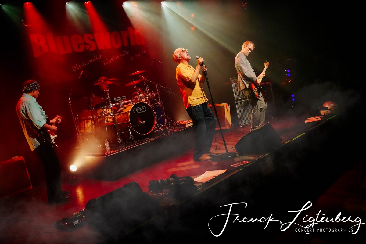 FranckLigtPics's tweet photo. Little Impression ....The Liberators Live at Bluesworld Hedon Zwolle...

#tour #musicians #musiclife #stage
#festival #concertphotography #popmusic #vocals  #gig  #liveband #liveperformance #theliberators #bluesworld https://t.co/3Ac0HjfnUb