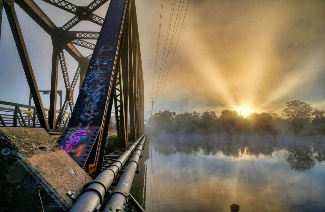 kawarthaNOW's tweet photo. Good Sunday morning our #kawarthapeeps from Brian Parypa in Peterborough. Follow the photographer on Instagram at https://t.co/g262BGjUyF
#otonabeeriver #nogojiwanong #Odoonabiiziibi #otonabee #ptbonogo #downtownptbo #ptbo #peterboroughON #ptbokawartha https://t.co/xae4tQQHGM