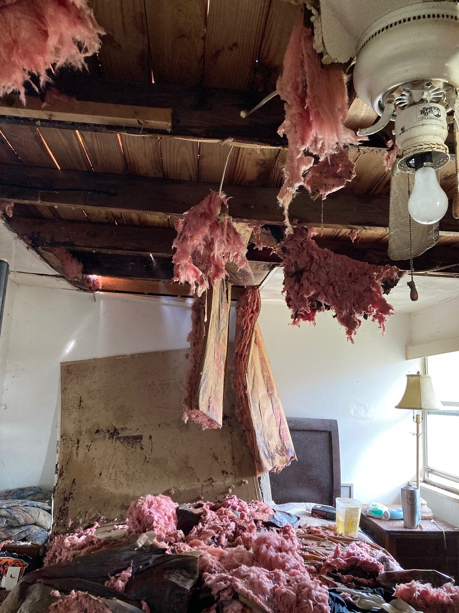 elleteeter's tweet photo. I'm raising money for Grampa Jack lost his house to Hurricane Ian. Click to Donate:  https://t.co/rFMJ44DqDi #GoFundMe https://t.co/JxcxxEvoKv