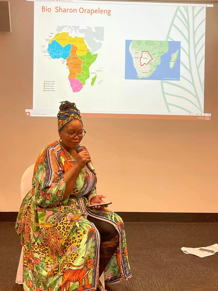 Sharonora's tweet photo. Stories of Australia should reflect the diversity of her population!
#Kealeboga @AusFairyTaleSoc for the opportunity to have this space.
It feels like this is just the beginning of this journey.
The fossil shall become flesh!
#mainane @BrandBotswana #aftsconference2022
#storytime https://t.co/L1ZSpyb8bR