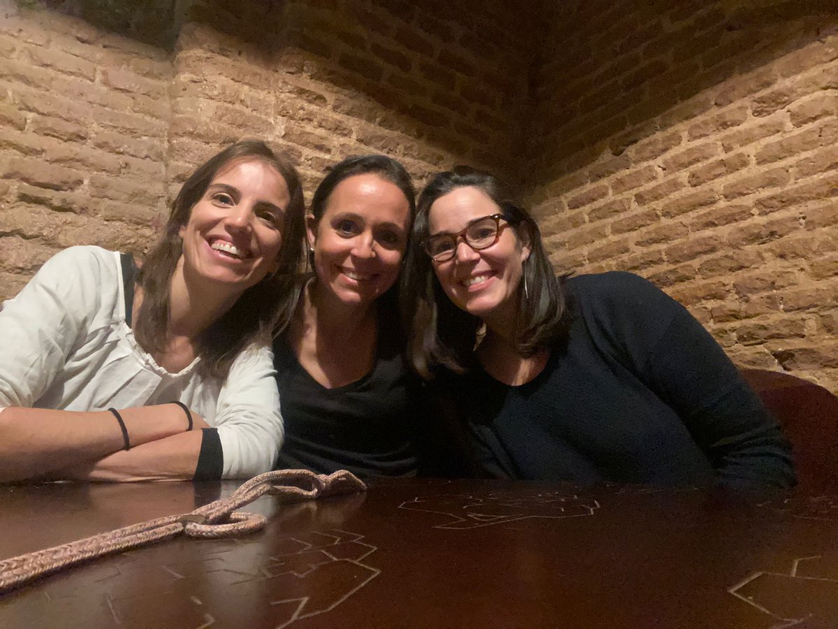 aacayapas's tweet photo. Reencuentro para abrazarnos después de años en la distancia. Ahora aún más cerca del Cayapas 🤩

GRACIAS GRACIAS GRACIAS 

@NatMingorance 
@AnaGarciaMingo https://t.co/GfrKaszKGa