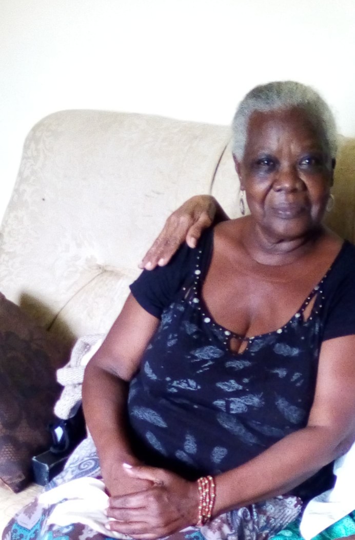 Hoy está de cumpleaños la mujer que me dió la vida. Bendiciones a mi madre🙏80 años